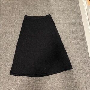 Everlane charcoal grey cozy knit skirt
